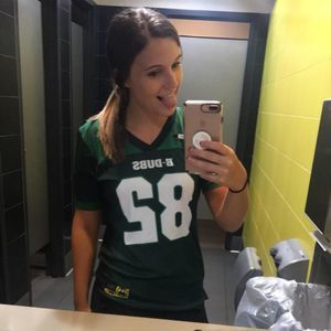 Meet your Posher, Chloe